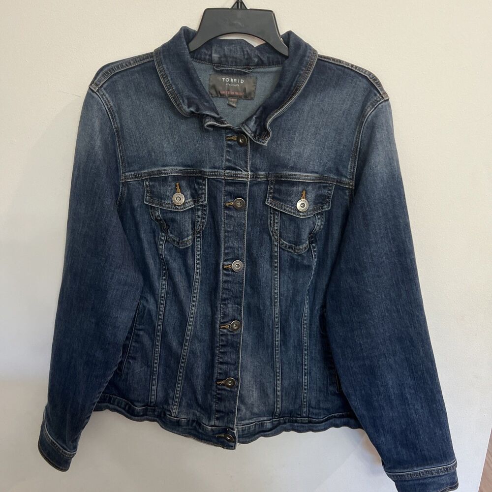Torrid denim long sleeve jacket Sz 3 Distressed Boho Classic Grunge Motorcycle